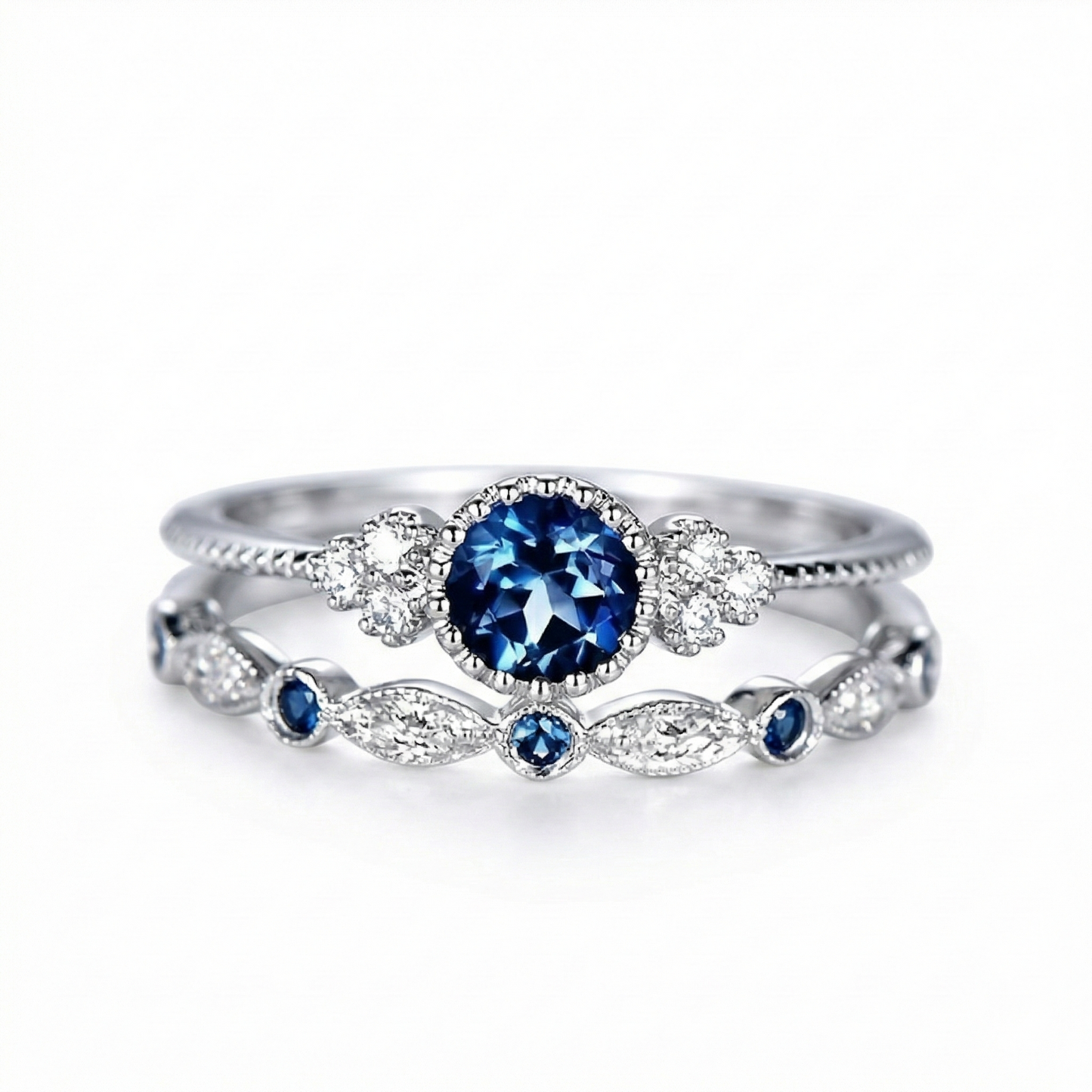 Avelisse Moraziel Gold Ring Set