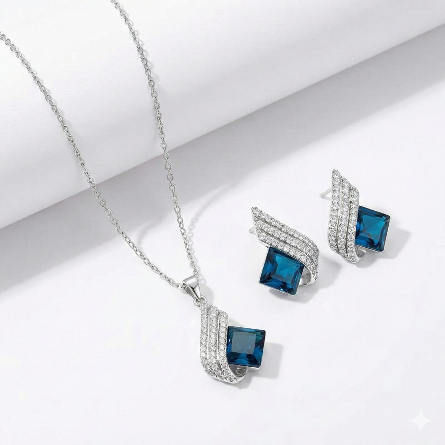 Brienne Solazure Jewelry Set